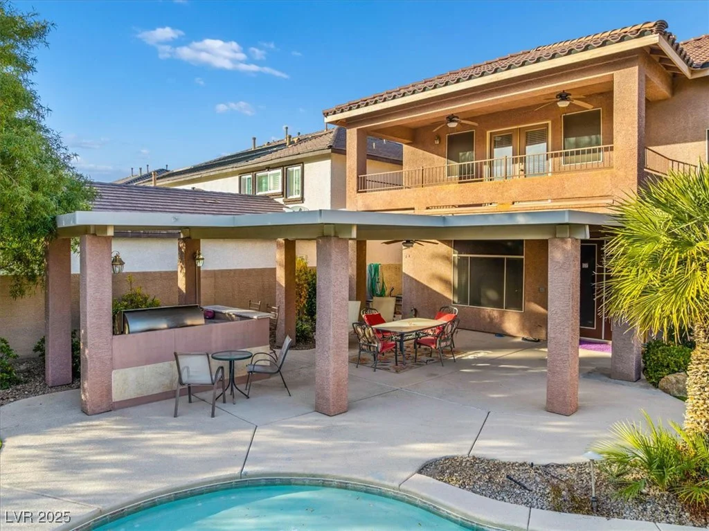 321 Whispering Tree, Las Vegas, NV 89183