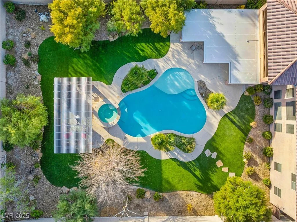 321 Whispering Tree, Las Vegas, NV 89183