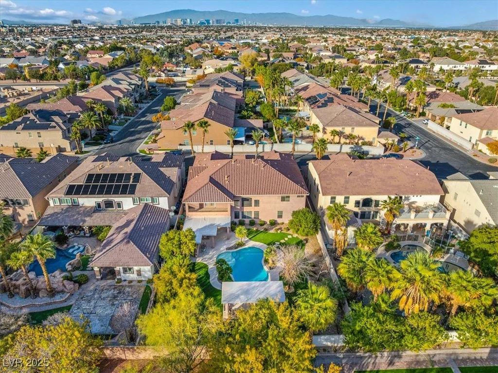 321 Whispering Tree, Las Vegas, NV 89183