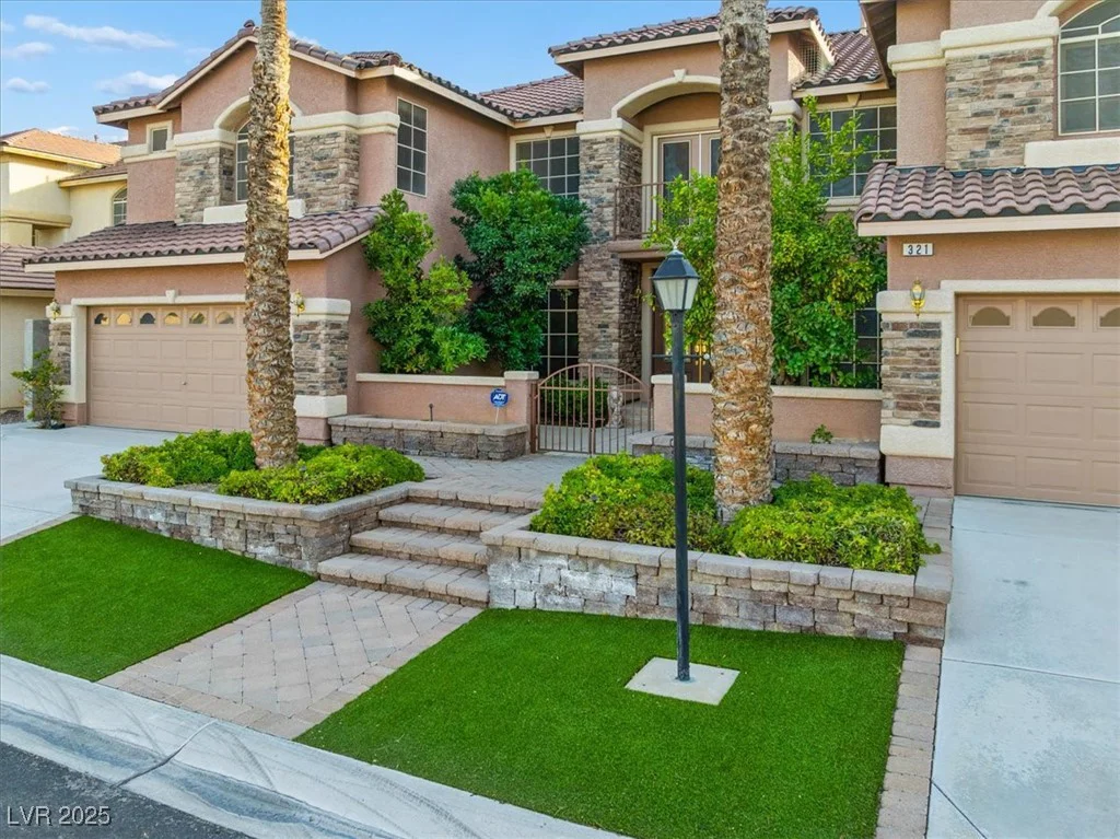 321 Whispering Tree, Las Vegas, NV 89183