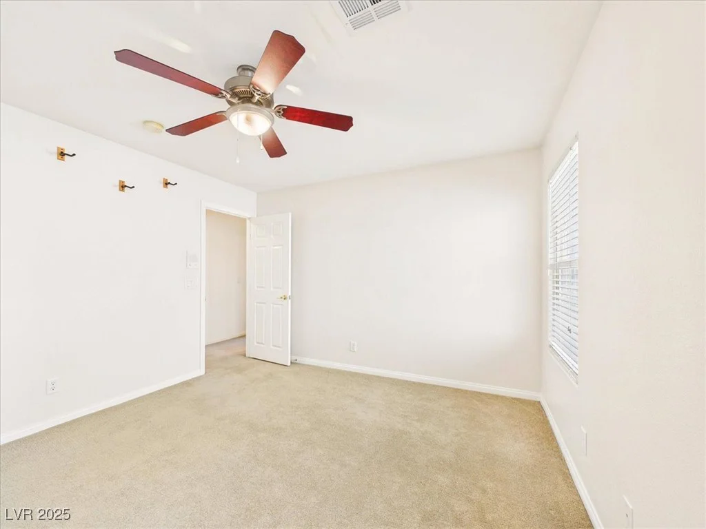 321 Whispering Tree, Las Vegas, NV 89183