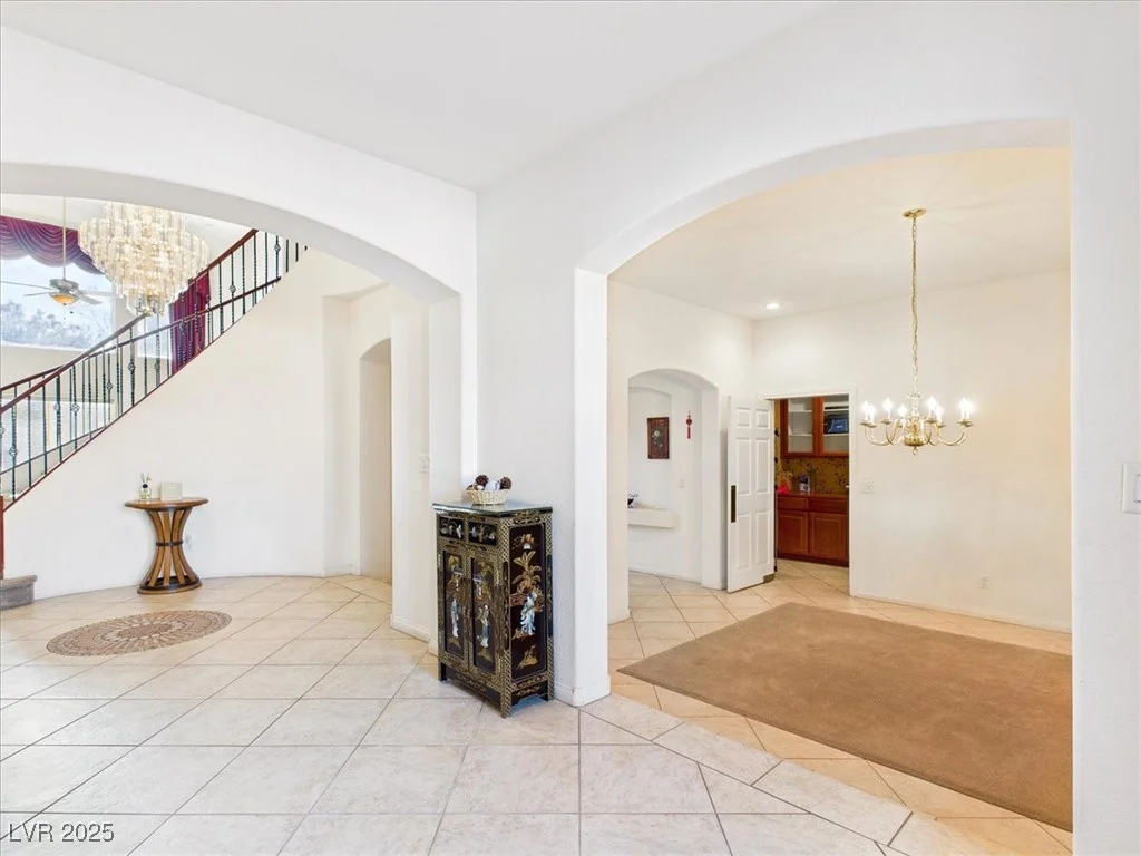321 Whispering Tree, Las Vegas, NV 89183