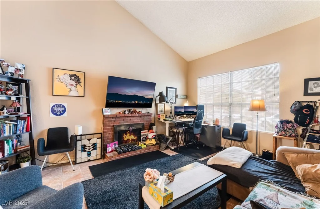 107 Blueberry, Henderson, NV 89074