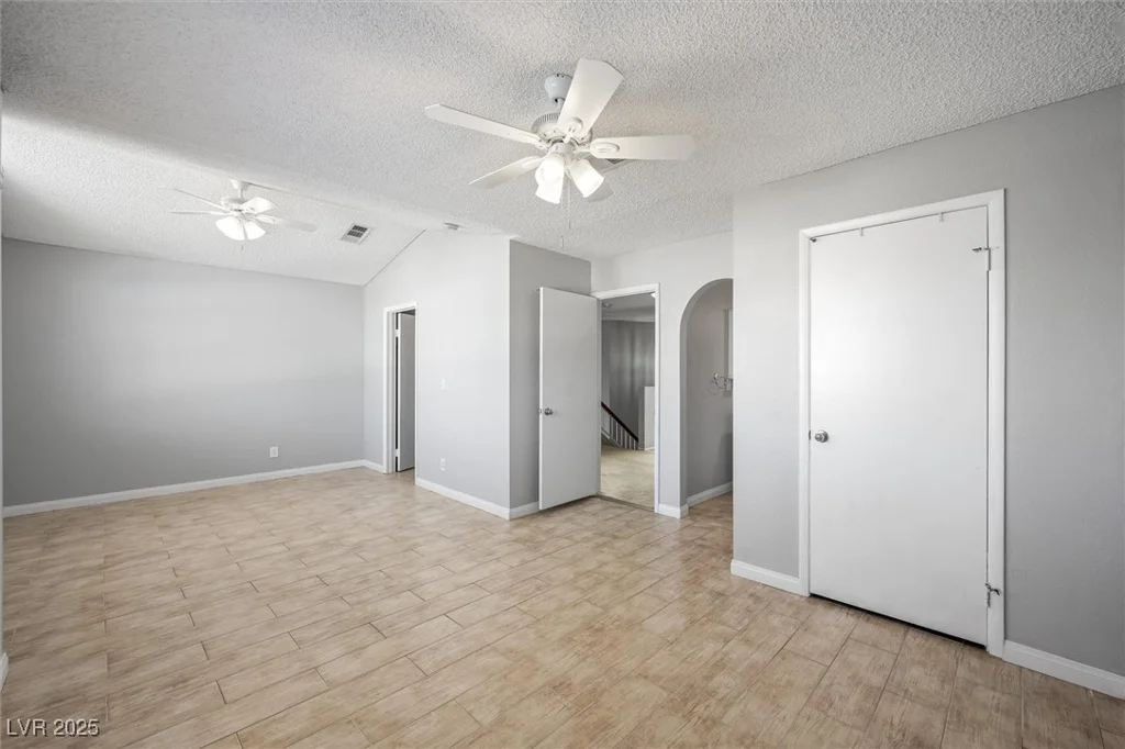 84 Urbana, Henderson, NV 89074