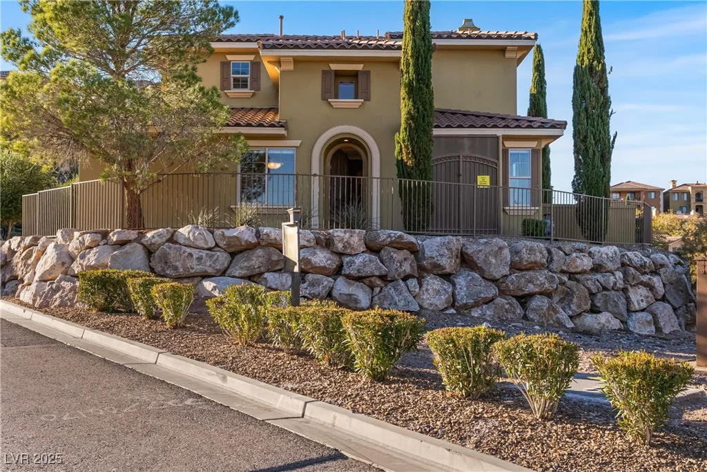 21 Via Mantova, Henderson, NV 89011
