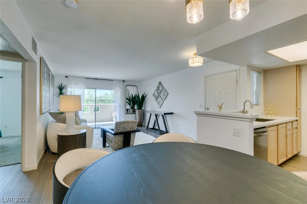 1901 Villa Palms, Las Vegas, NV 89128