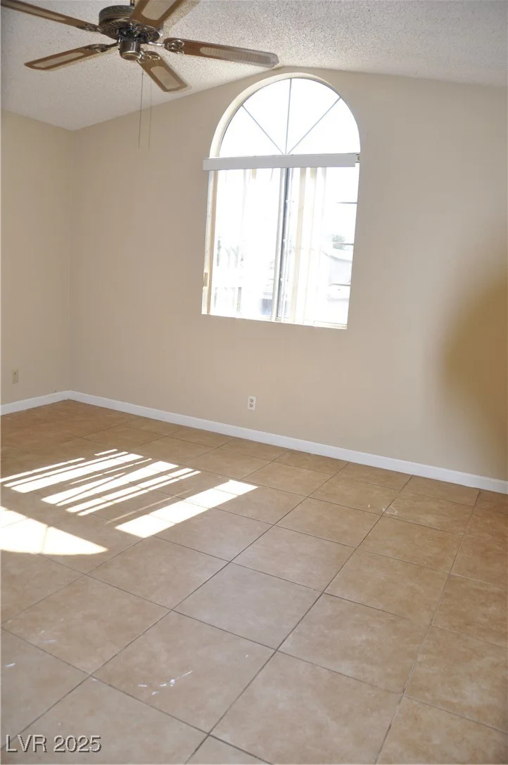 2807 Beaconfalls, Las Vegas, NV 89142