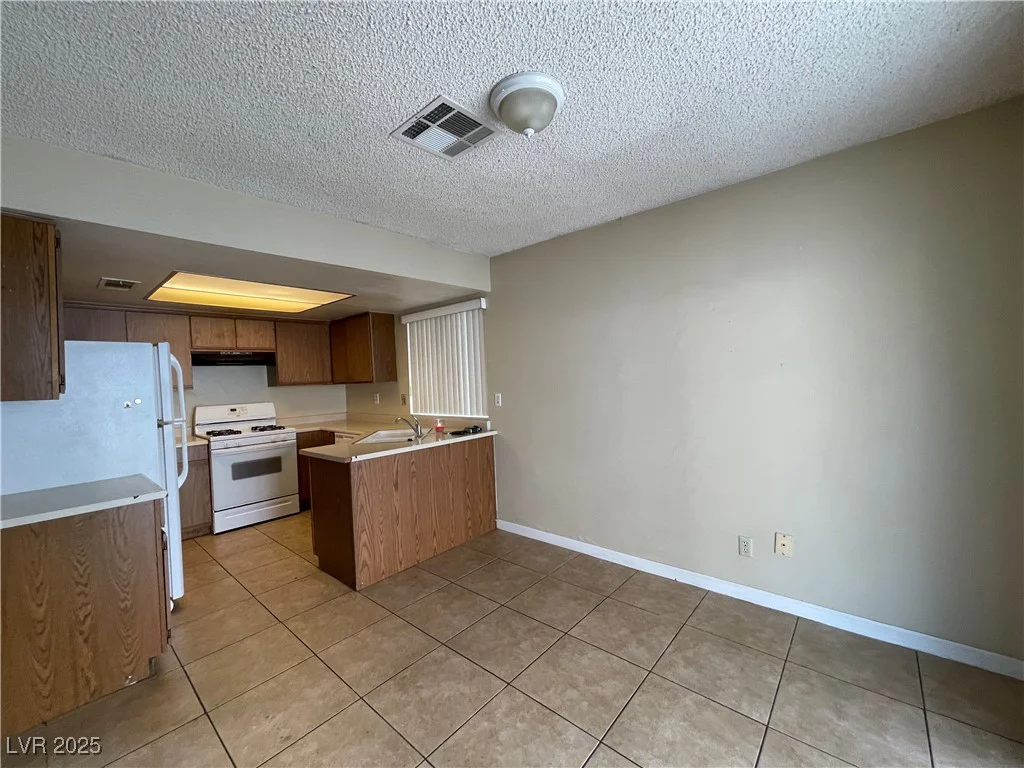 2807 Beaconfalls, Las Vegas, NV 89142