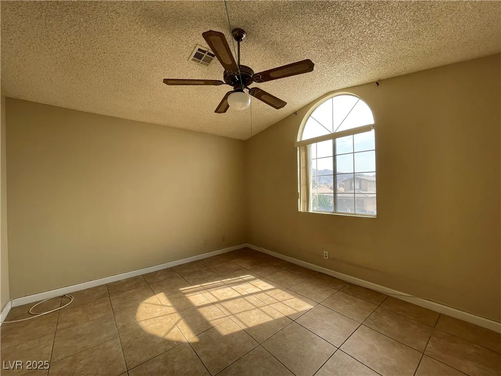 2807 Beaconfalls, Las Vegas, NV 89142
