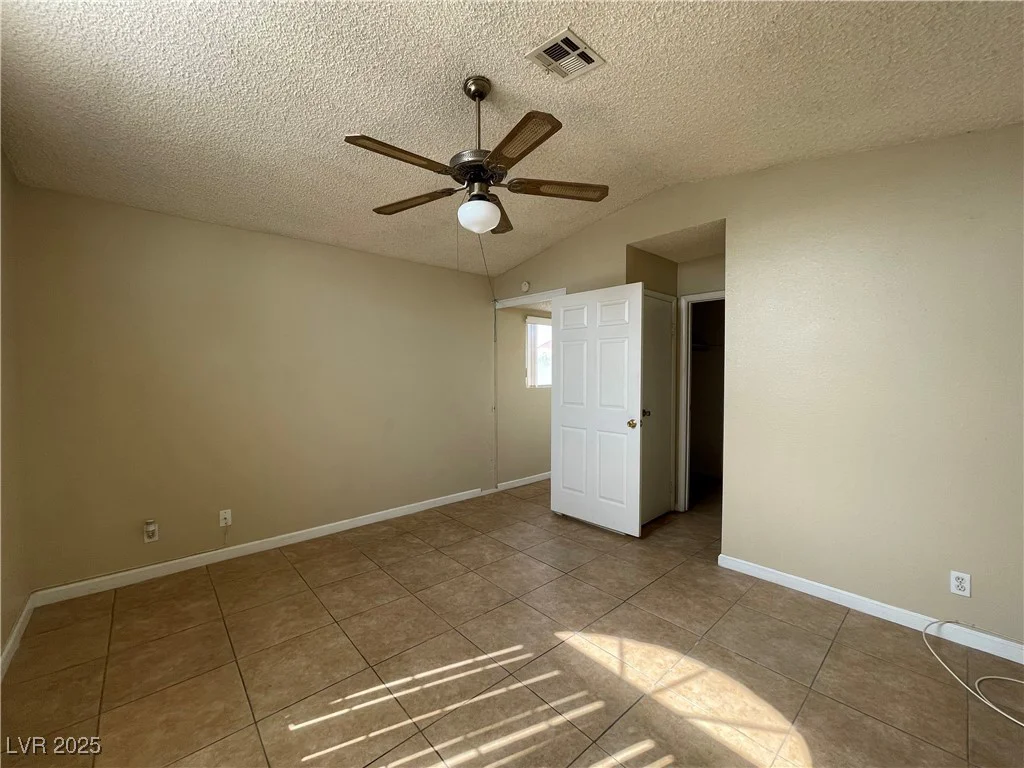 2807 Beaconfalls, Las Vegas, NV 89142