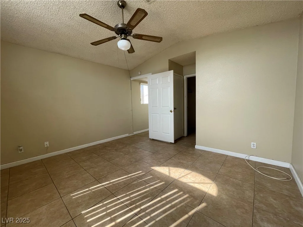 2807 Beaconfalls, Las Vegas, NV 89142