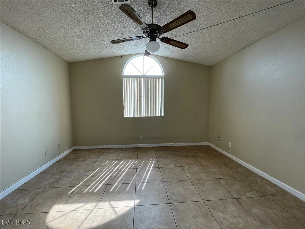 2807 Beaconfalls, Las Vegas, NV 89142