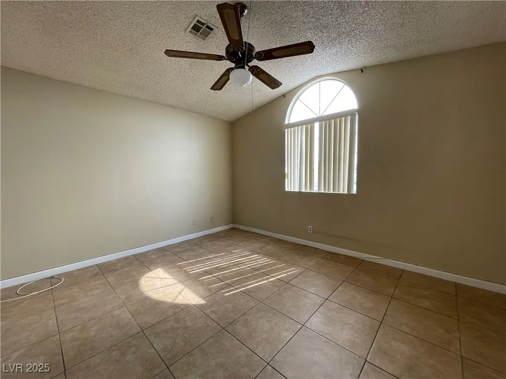 2807 Beaconfalls, Las Vegas, NV 89142