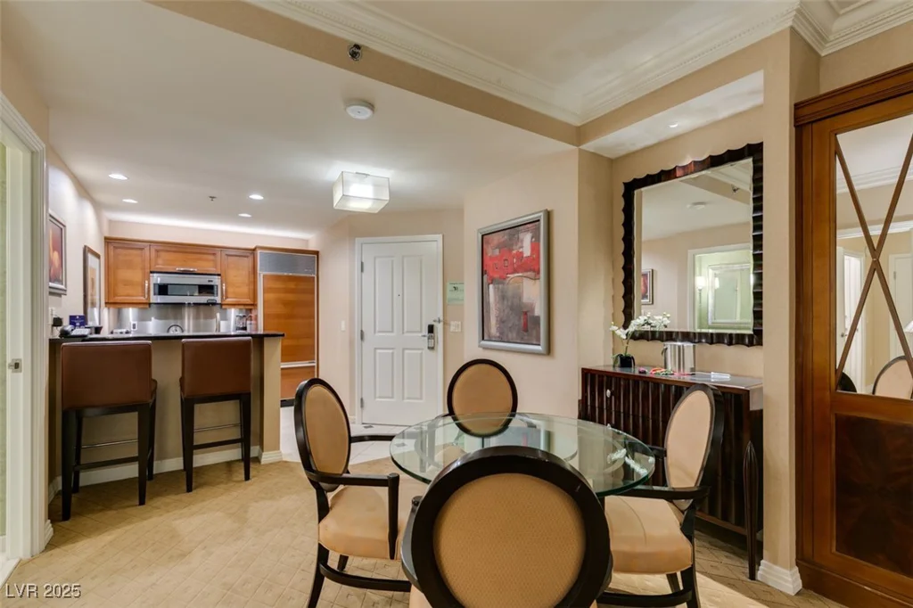 145 HARMON, Las Vegas, NV 89109