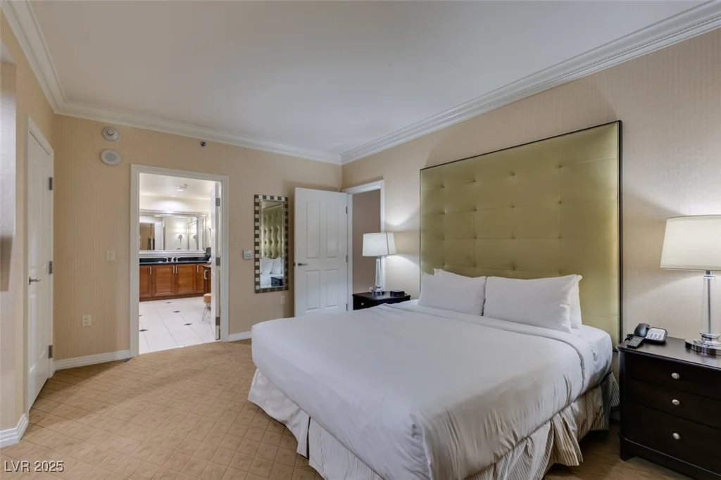 145 HARMON, Las Vegas, NV 89109