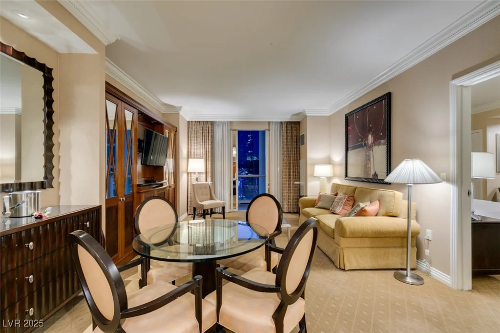 145 HARMON, Las Vegas, NV 89109