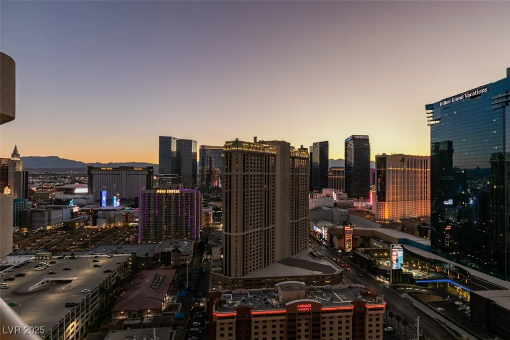 145 HARMON, Las Vegas, NV 89109