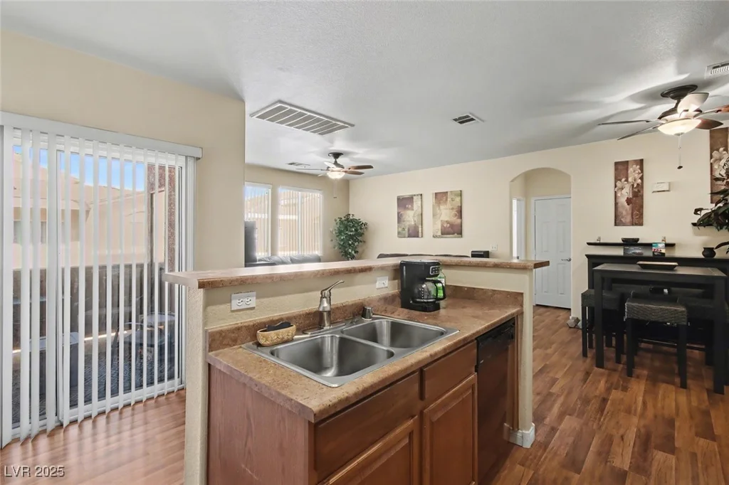 9303 Gilcrease, Las Vegas, NV 89149