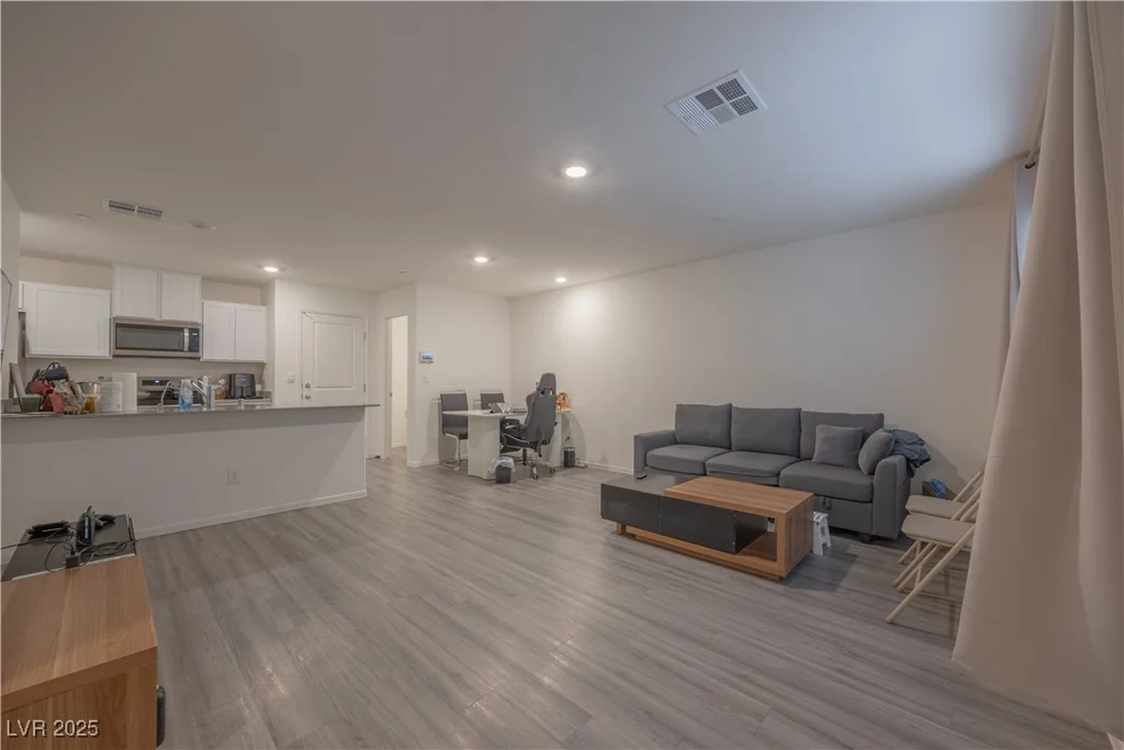 4841 Wine Ridge, Las Vegas, NV 89141