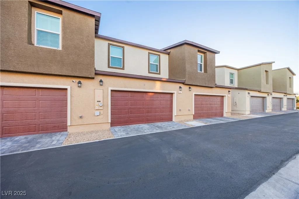4841 Wine Ridge, Las Vegas, NV 89141