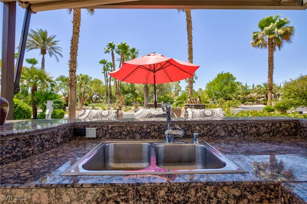 8175 Arville, Las Vegas, NV 89139