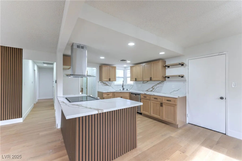109 Hyacinth, Las Vegas, NV 89107