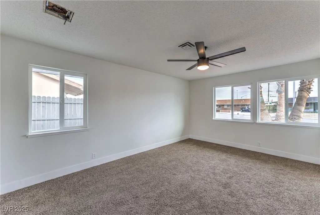 109 Hyacinth, Las Vegas, NV 89107