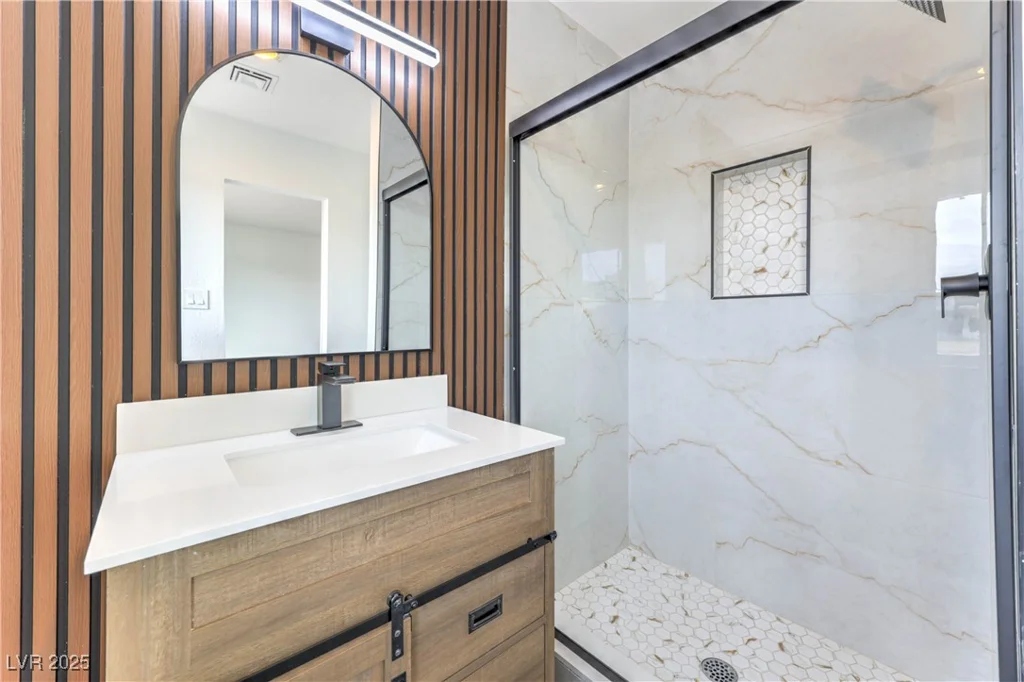 109 Hyacinth, Las Vegas, NV 89107