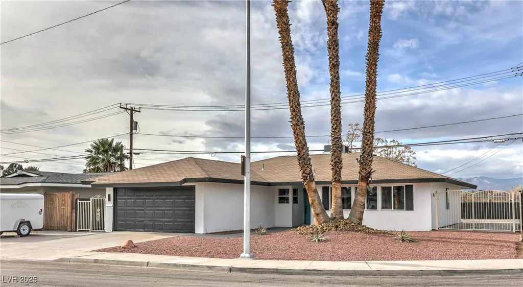 109 Hyacinth, Las Vegas, NV 89107