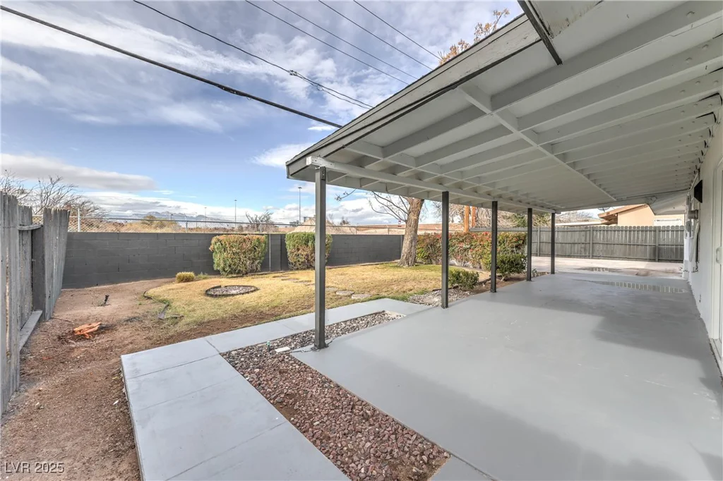 109 Hyacinth, Las Vegas, NV 89107