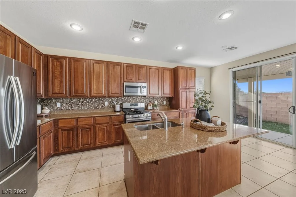 933 Wagner Valley, Henderson, NV 89052