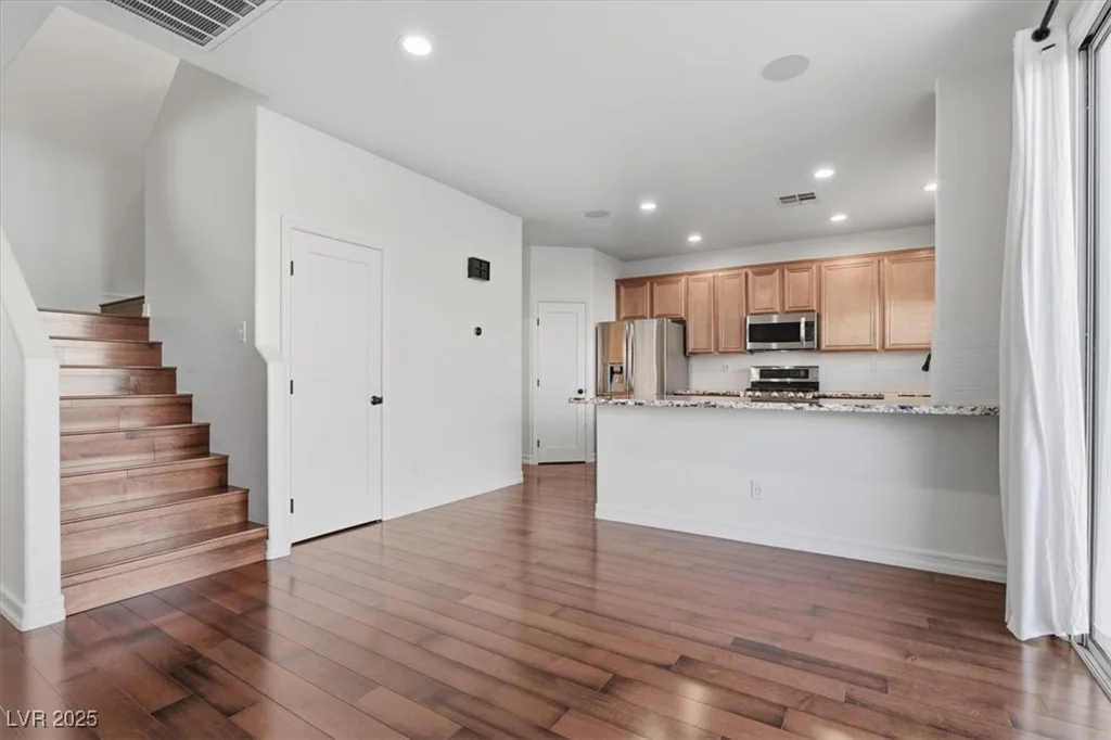 10448 Britton Hill, Las Vegas, NV 89129