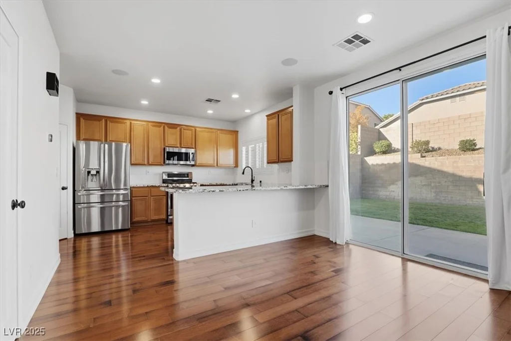 10448 Britton Hill, Las Vegas, NV 89129