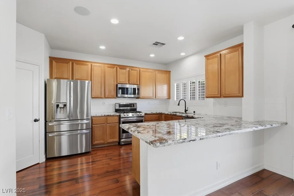 10448 Britton Hill, Las Vegas, NV 89129