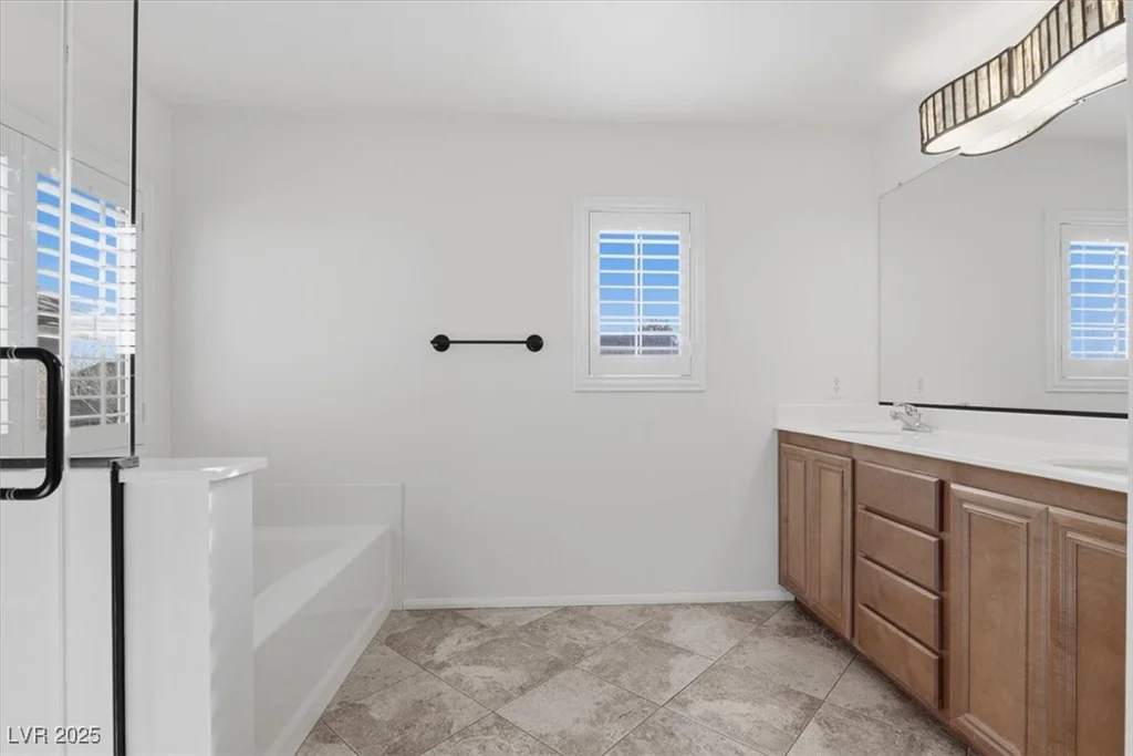 10448 Britton Hill, Las Vegas, NV 89129