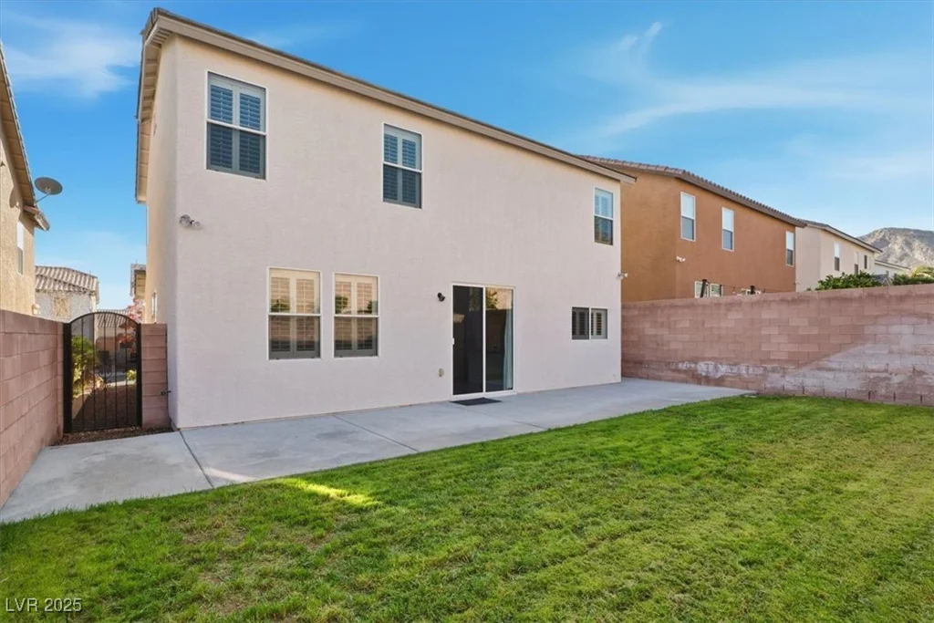 10448 Britton Hill, Las Vegas, NV 89129