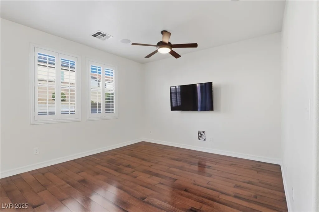 10448 Britton Hill, Las Vegas, NV 89129