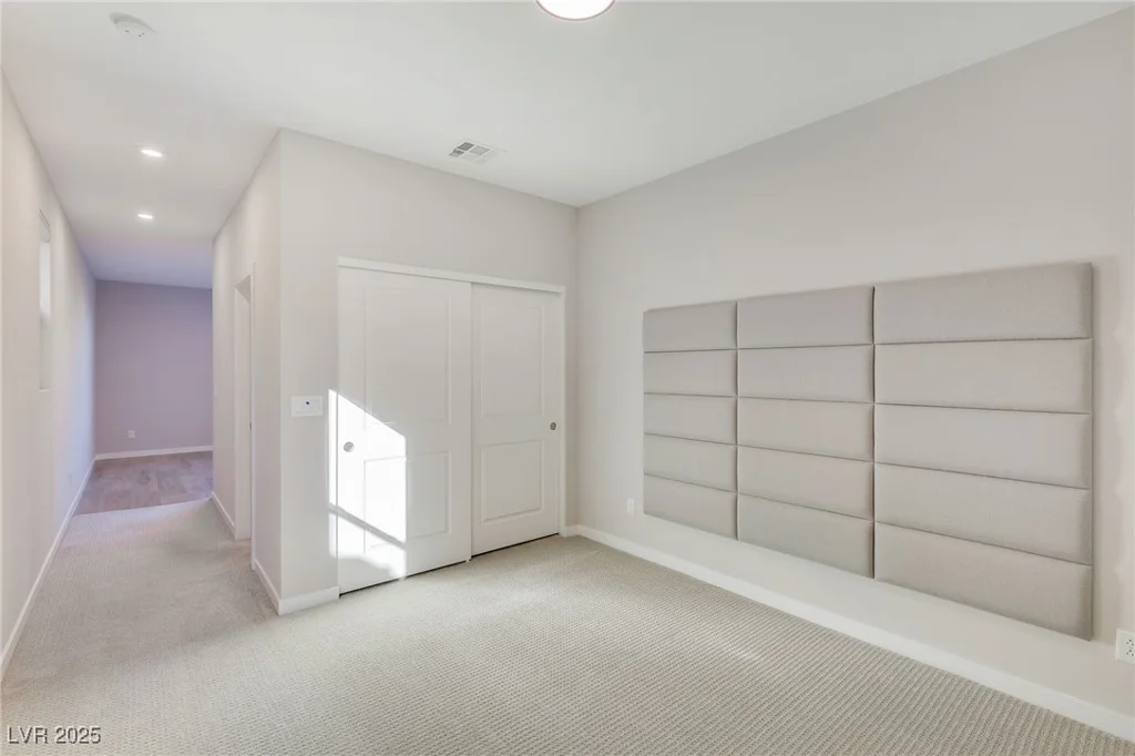 10280 Midnight Meteor, Las Vegas, NV 89166