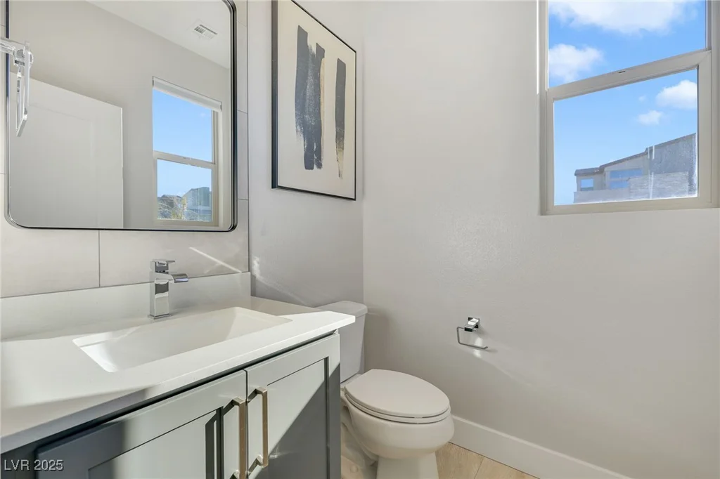 10280 Midnight Meteor, Las Vegas, NV 89166