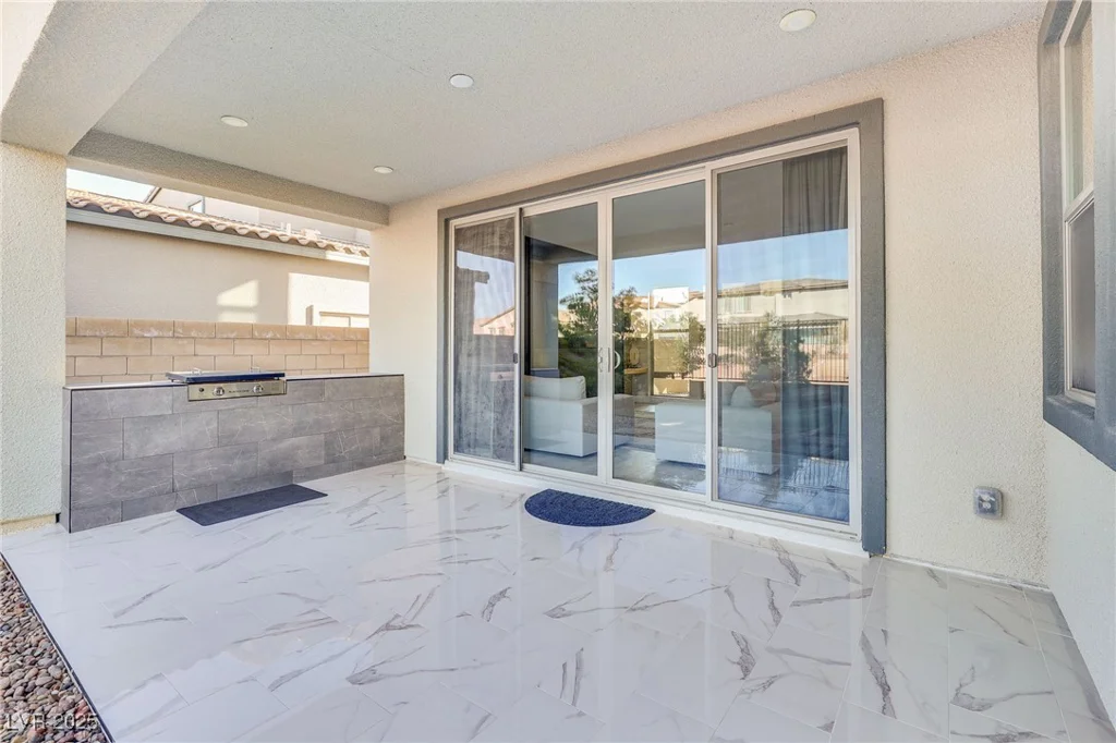 10280 Midnight Meteor, Las Vegas, NV 89166