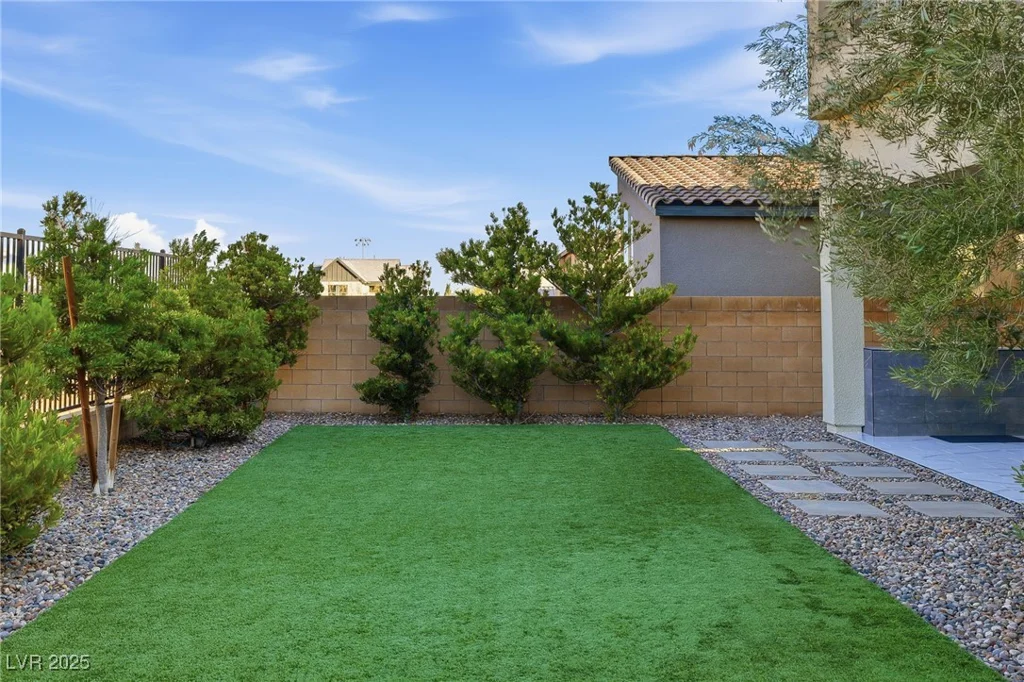 10280 Midnight Meteor, Las Vegas, NV 89166