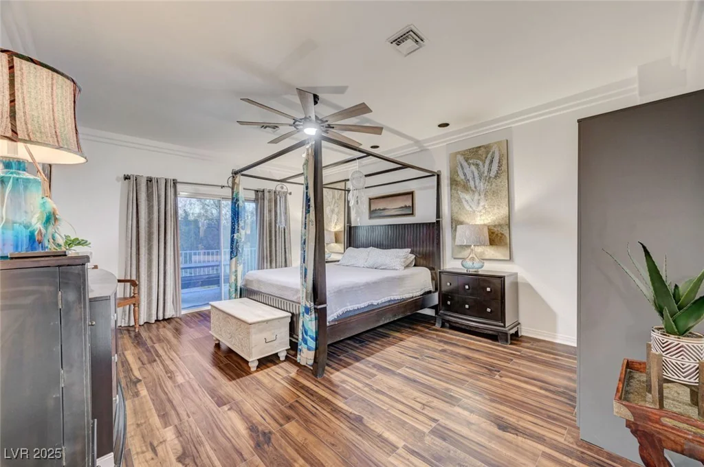5041 Portraits, Las Vegas, NV 89149