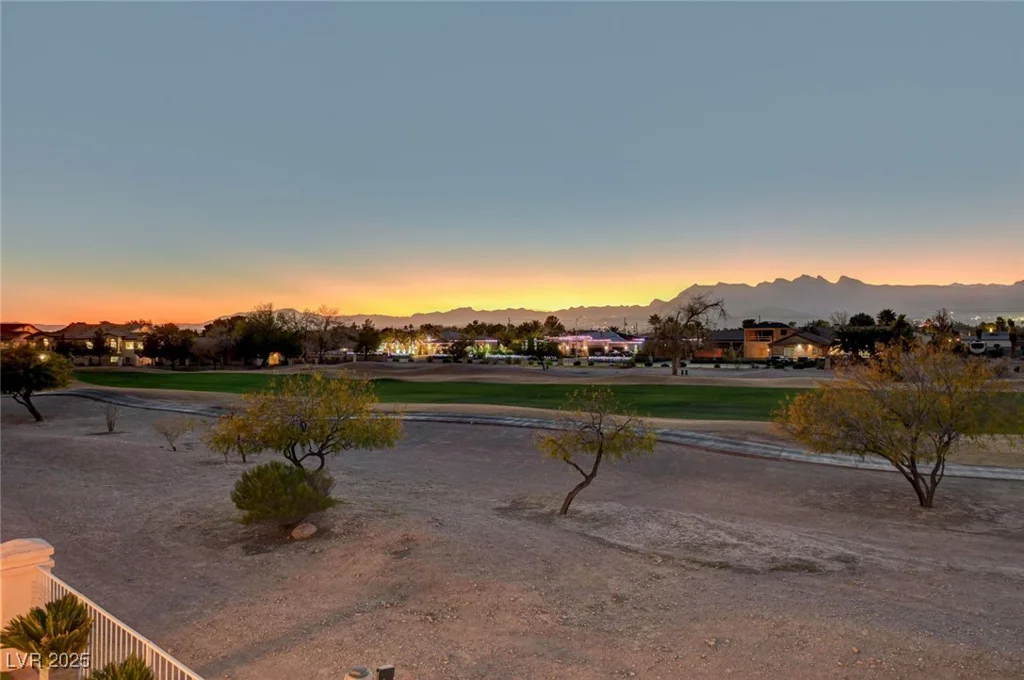 5041 Portraits, Las Vegas, NV 89149
