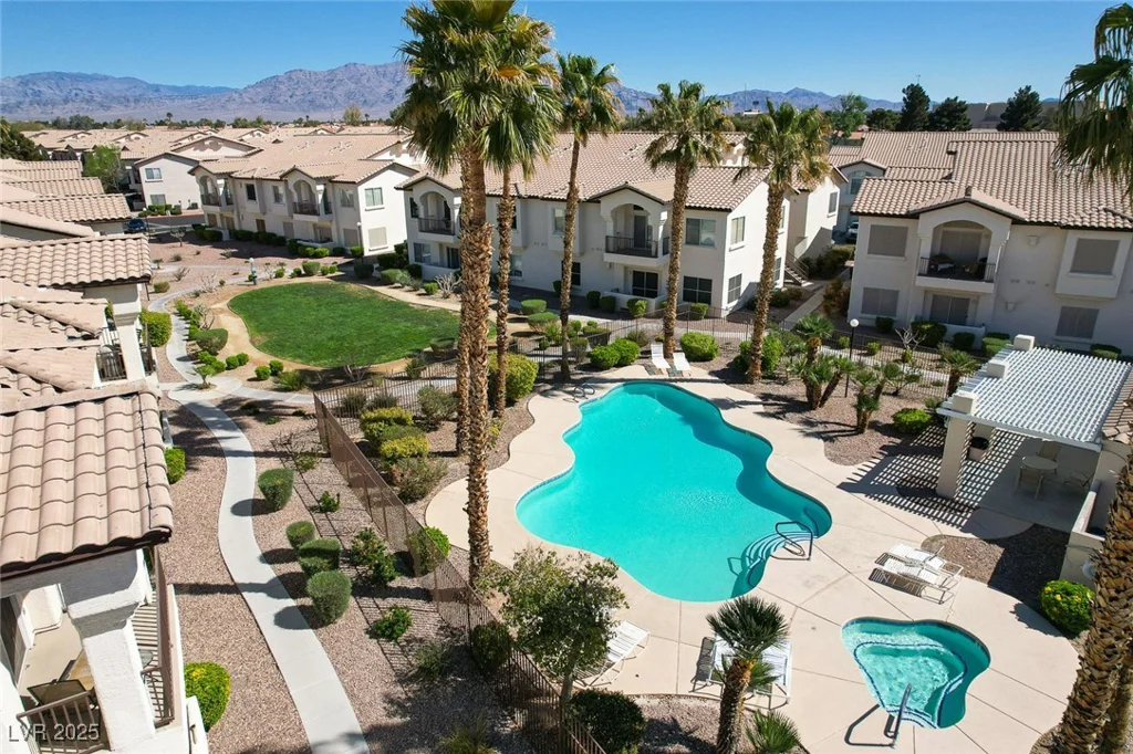 5041 Portraits, Las Vegas, NV 89149