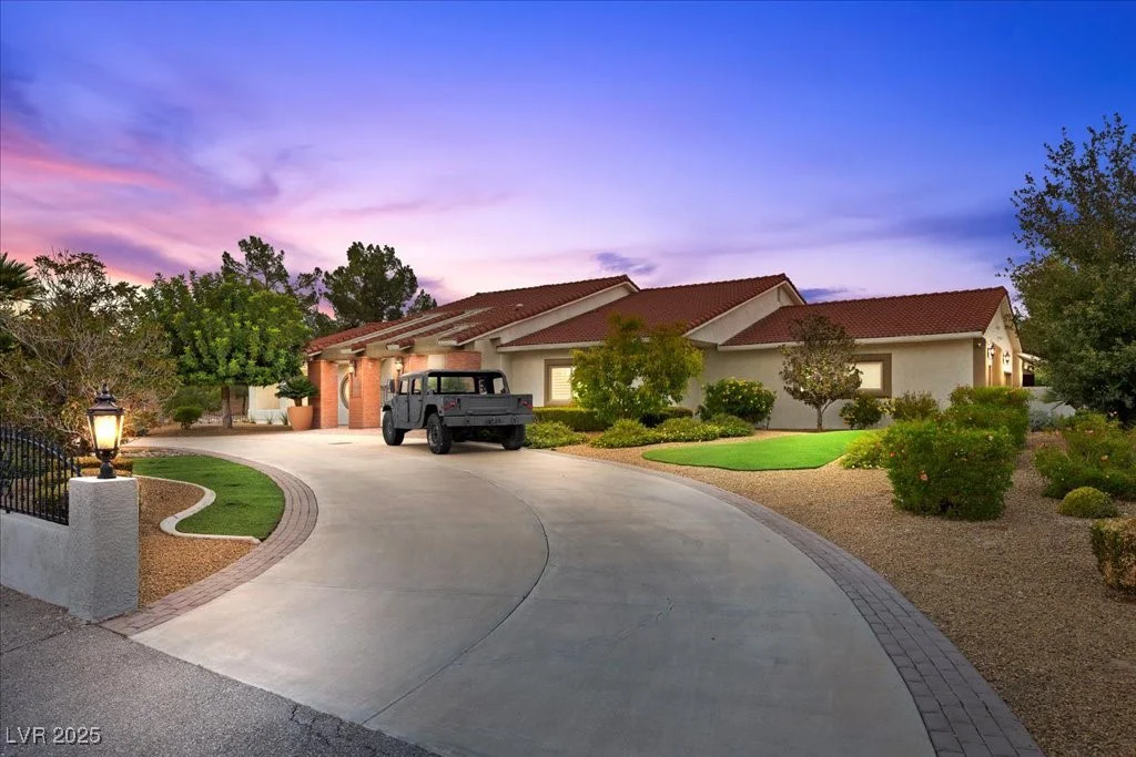 8180 Red Coach, Las Vegas, NV 89129