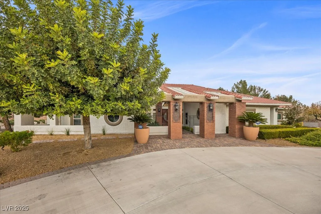 8180 Red Coach, Las Vegas, NV 89129