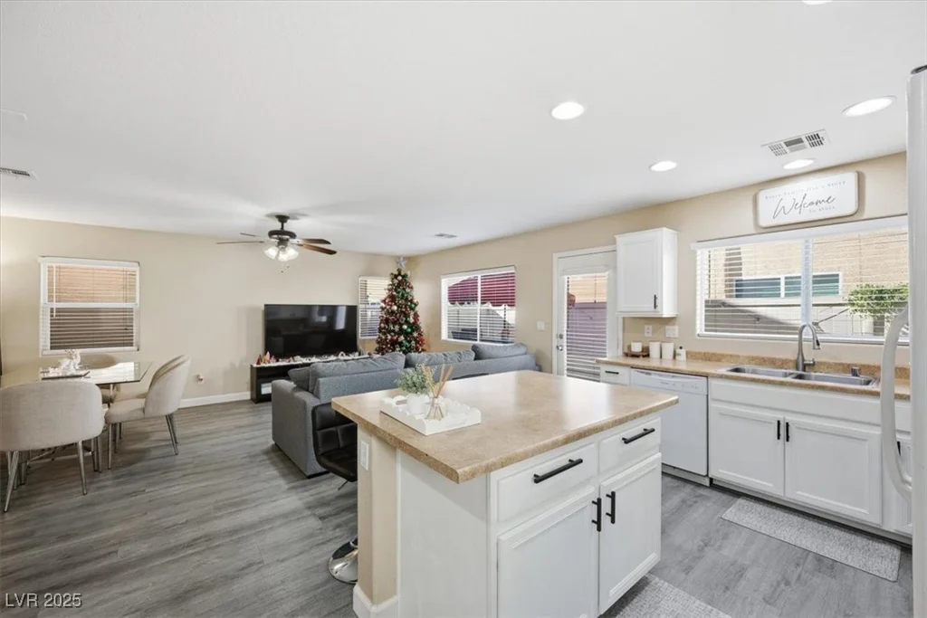 5677 African Lilly, Las Vegas, NV 89130