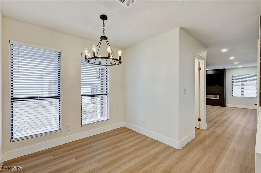 3948 Cobble Creek, Las Vegas, NV 89108