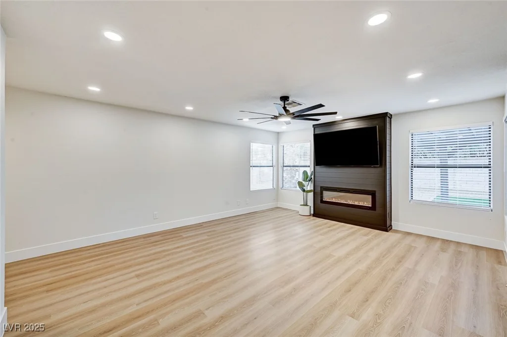 3948 Cobble Creek, Las Vegas, NV 89108