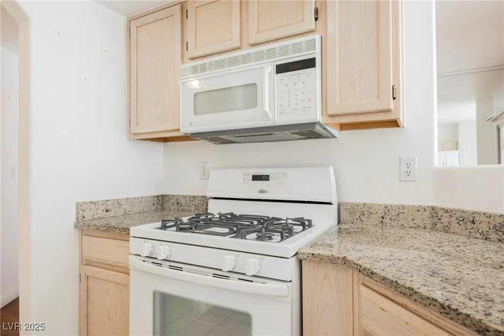 6480 Annie Oakley, Las Vegas, NV 89120